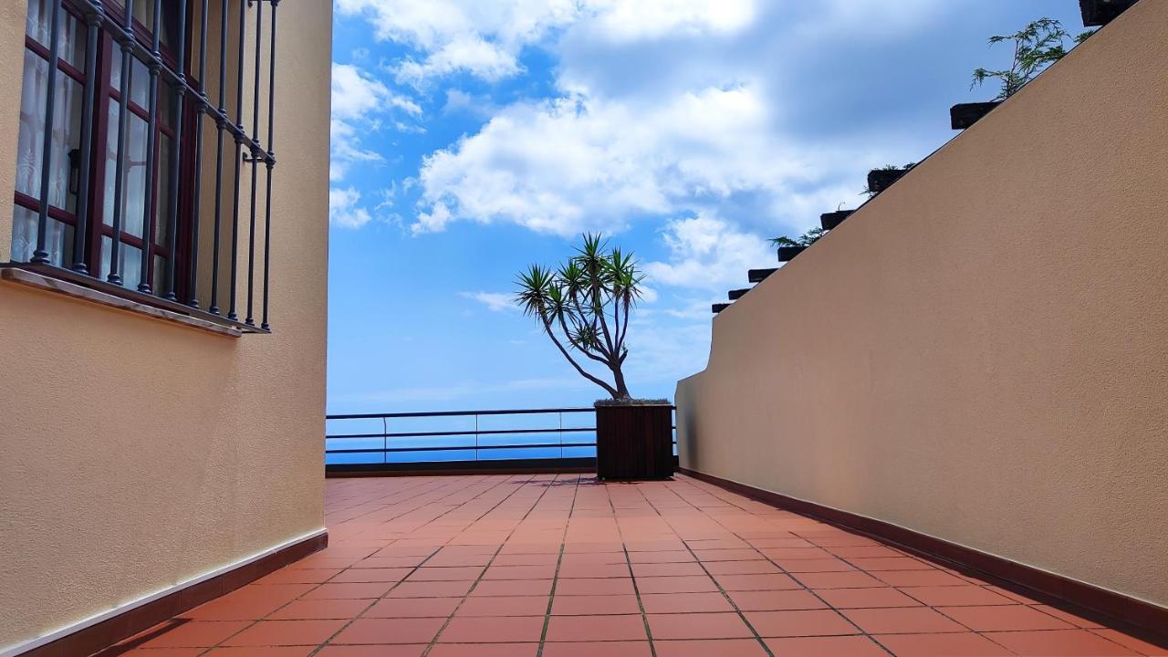 Villa Casa Gina, With Views To Funchal Bay Esterno foto